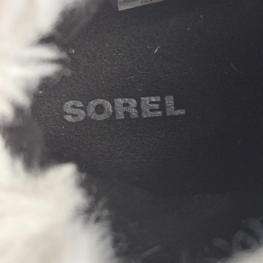 Sorel Boots Womens Size 7 Whitney Black Fur Trim Winter Shoe Insulated Bungee